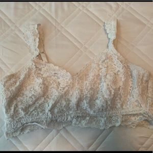 COPY - Like New! Aeri White Lace Bralette XXL